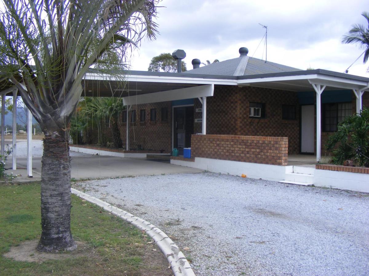 Koorawatha Homestead Motel Bororen Kültér fotó